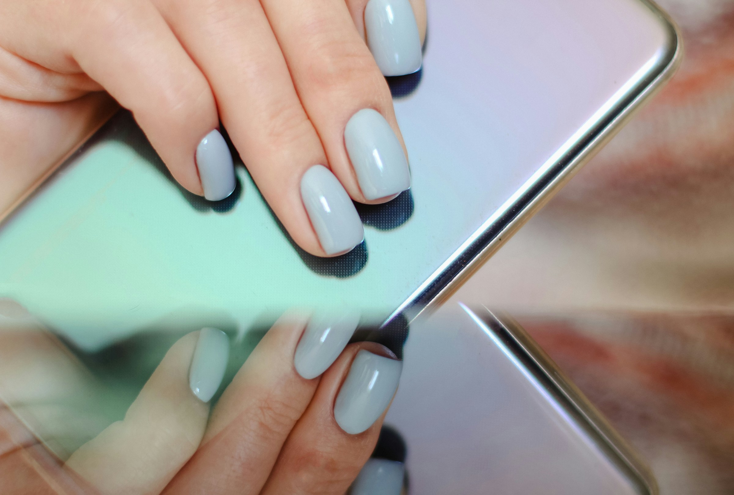 manicure y pedicure exclusivos en Medellín The Lush Lounge Beauty Spa