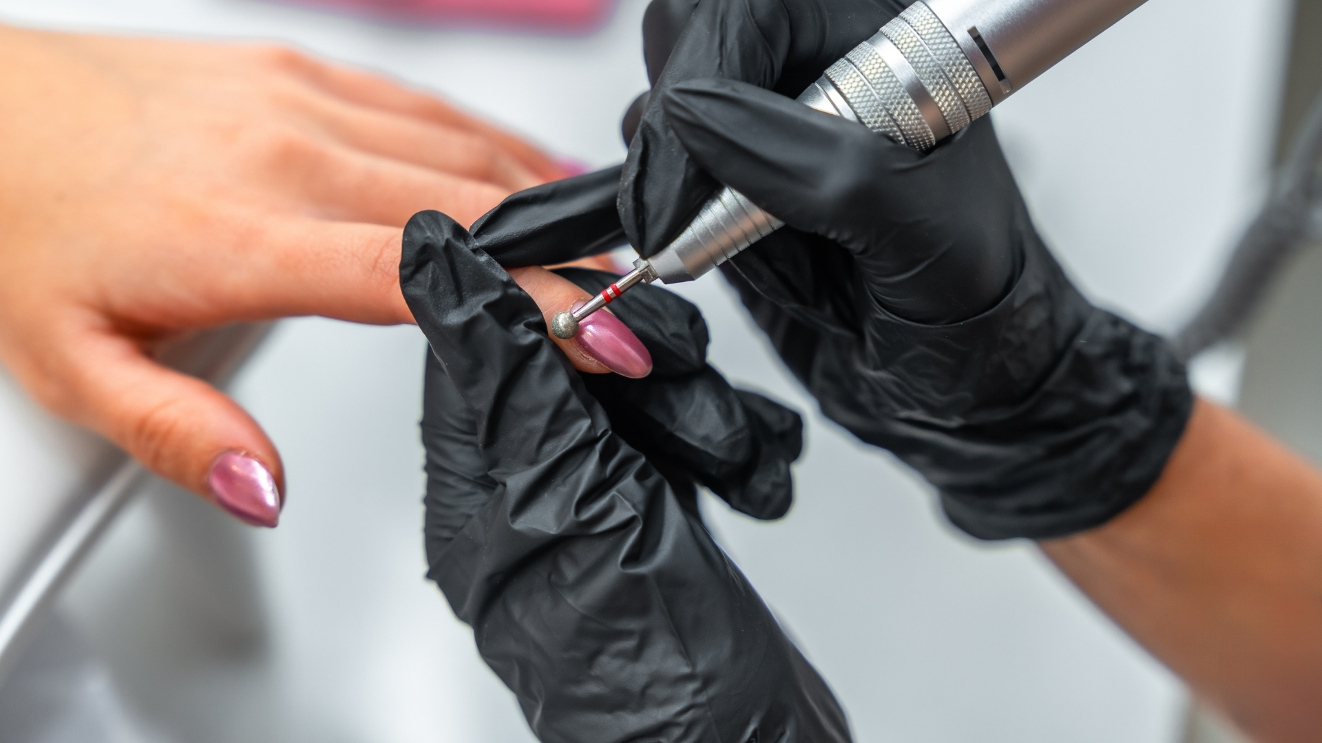 cada cuánto hacer manicure pedicure cejas y pestañas spa en Envigado